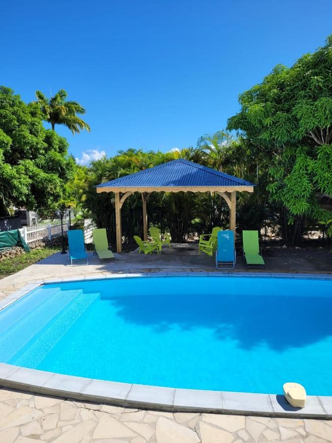 Les Saintes Sainte-Anne Apartment Exterior photo